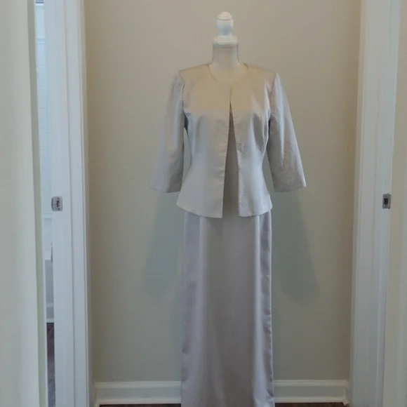 Сachet Dress & Jacket - Picture 1 of 16